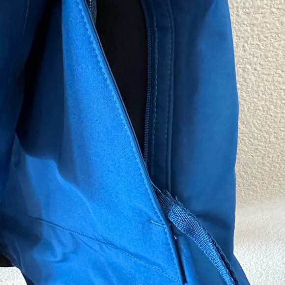 HELLY HANSEN FRIDA INSULATED WINTER PARKA - Picture 7 of 16